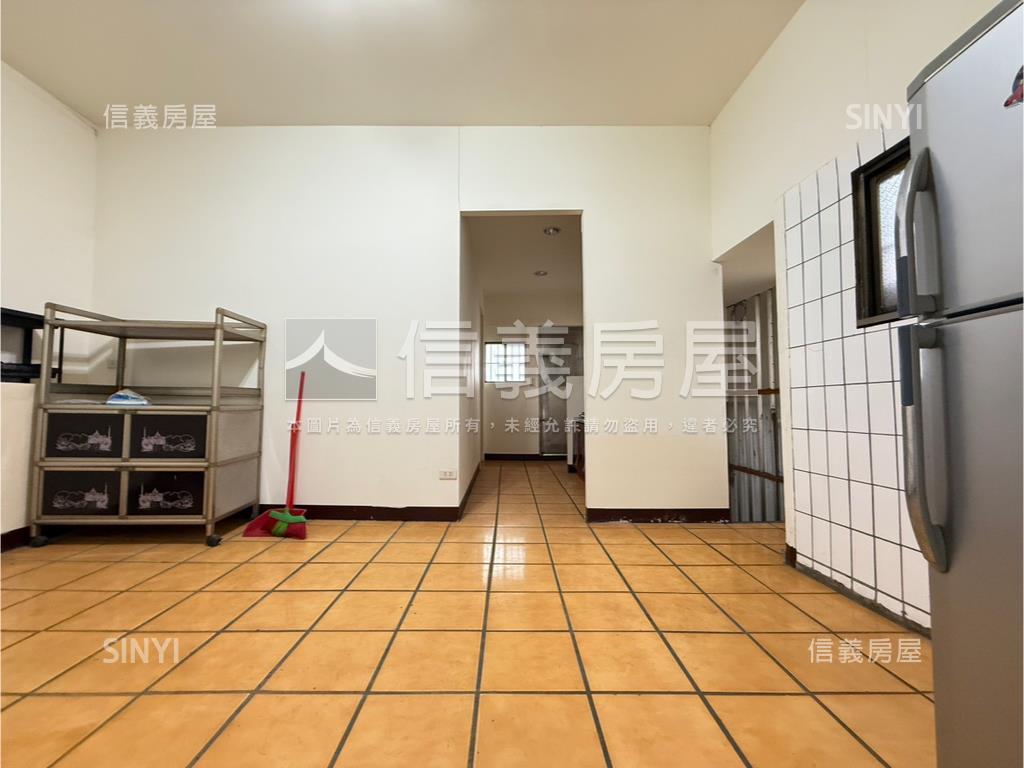 台藝大金雞母鼎佳佳房屋室內格局與周邊環境