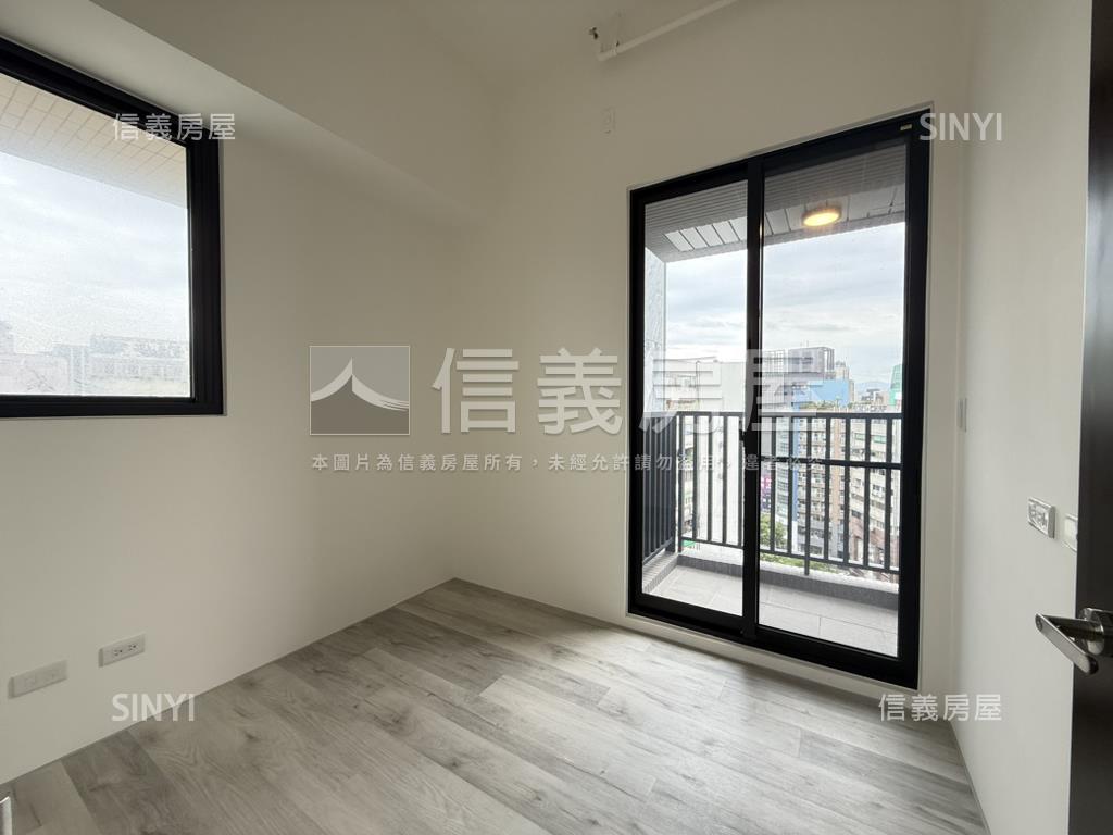 財政局標售－親家１０樓房屋室內格局與周邊環境