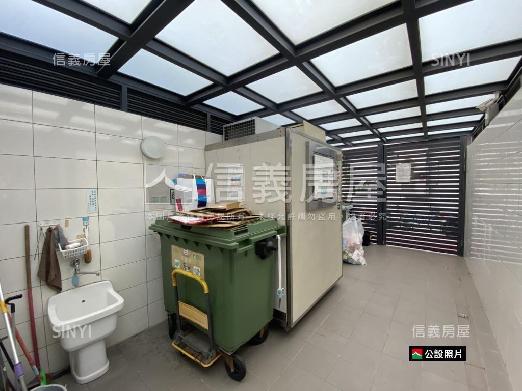 民生路萬吉俬藏三房平車房屋室內格局與周邊環境