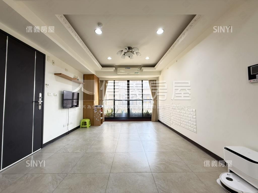 光田特區世界１景三房平車房屋室內格局與周邊環境