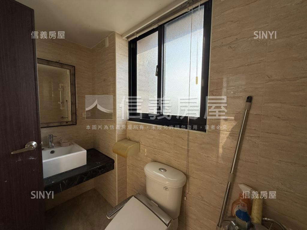 光田特區世界１景三房平車房屋室內格局與周邊環境