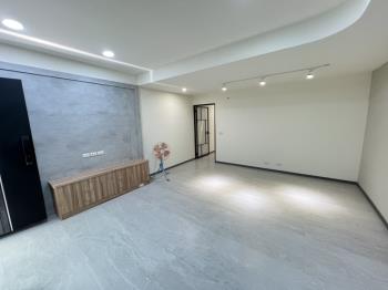 近公園稀有質感美妝透天