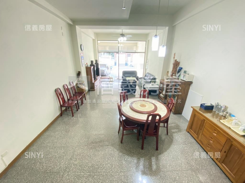 樹孝商圈大地坪透店房屋室內格局與周邊環境