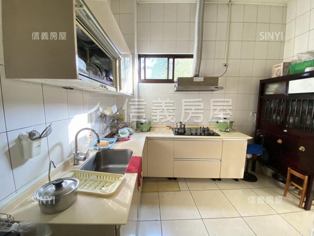 樹孝商圈大地坪透店房屋室內格局與周邊環境