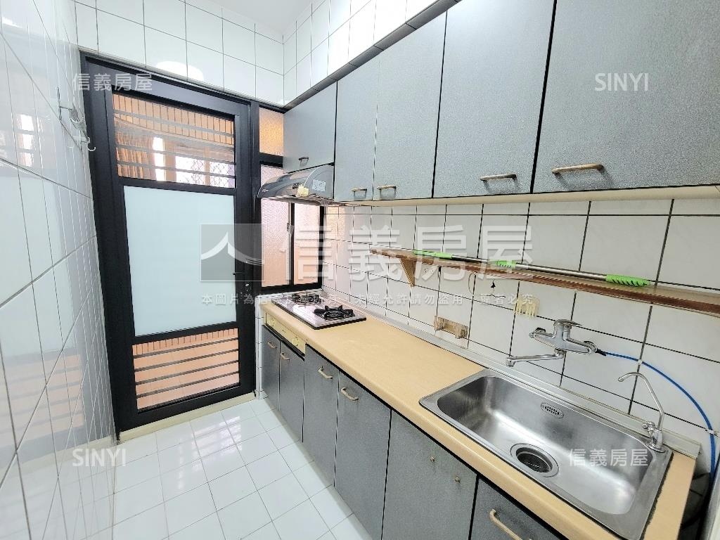 樹孝商圈✦精裝潢三房車位房屋室內格局與周邊環境