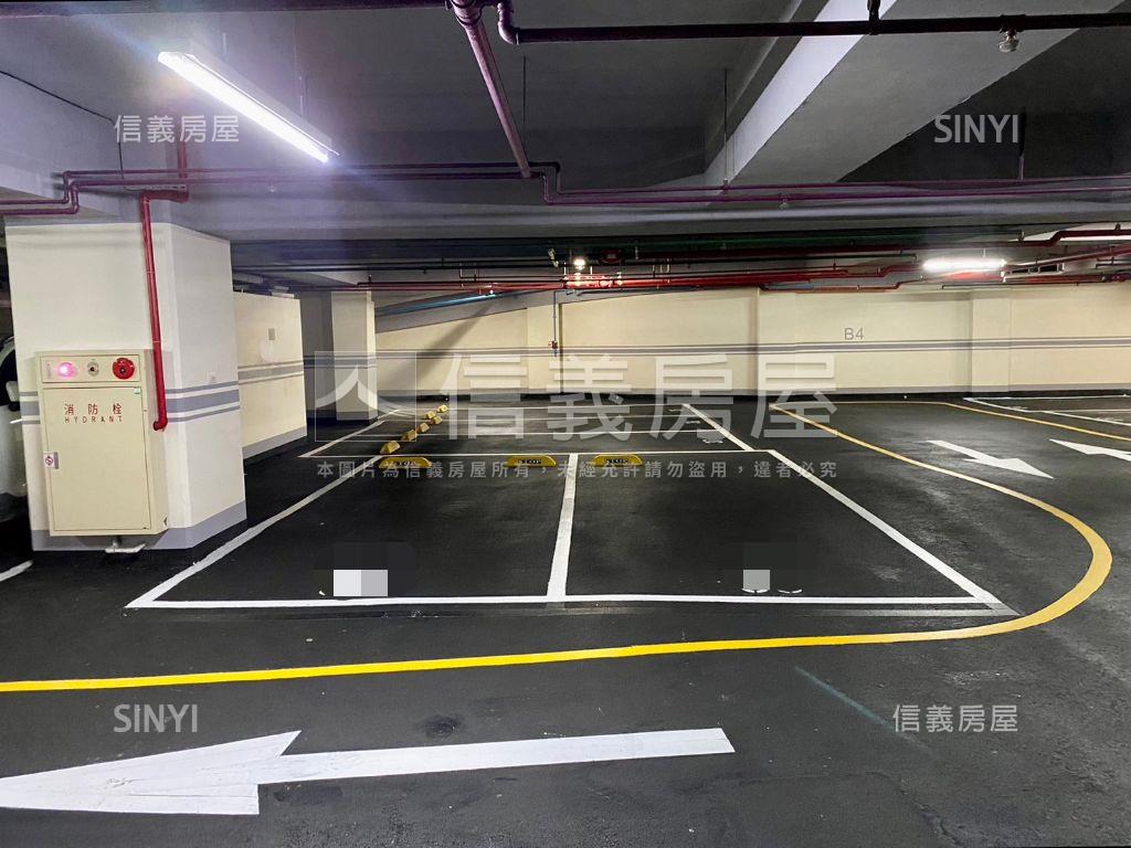 榮耀·輕奢美妝高樓面北大房屋室內格局與周邊環境