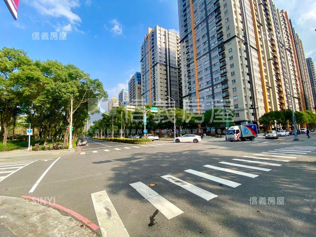 榮耀·輕奢美妝高樓面北大房屋室內格局與周邊環境