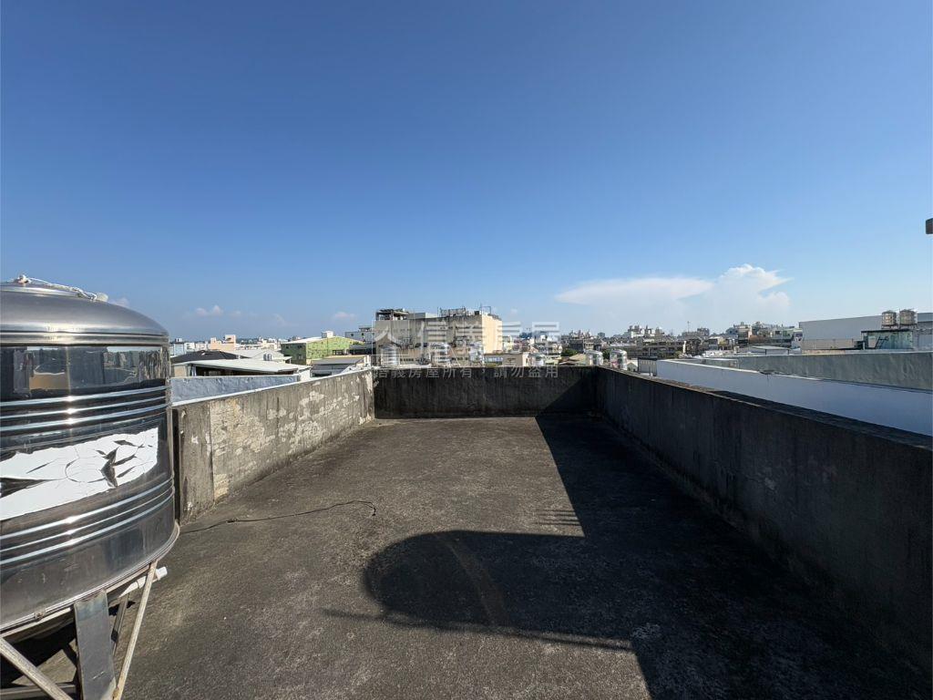 金馬騎樓活路透天房屋室內格局與周邊環境