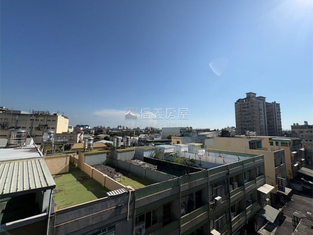 金馬騎樓活路透天房屋室內格局與周邊環境