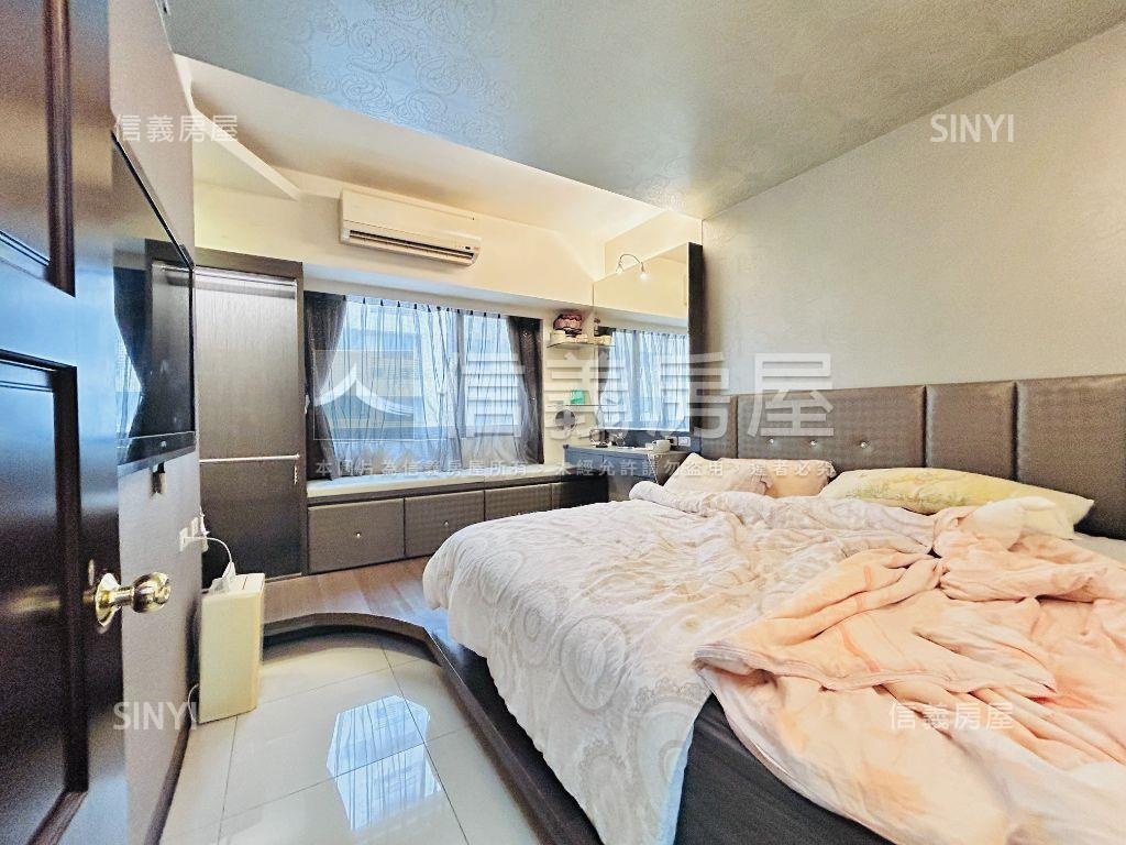 紐約大時代大兩房大車位房屋室內格局與周邊環境