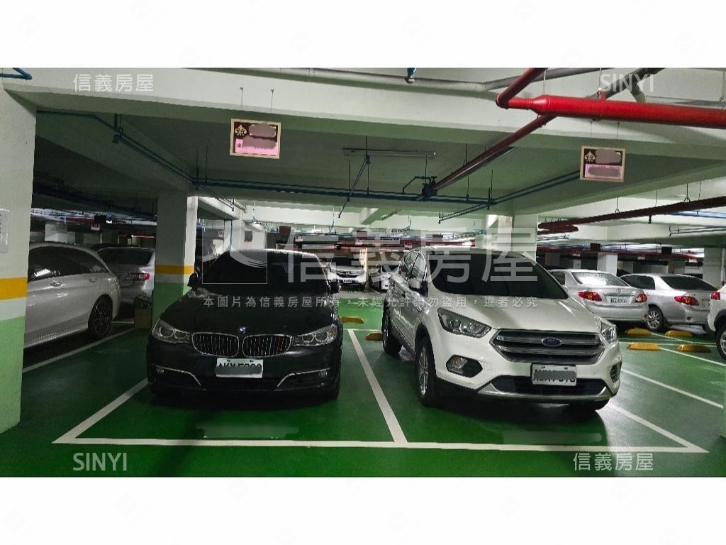 紐約大時代大兩房大車位房屋室內格局與周邊環境