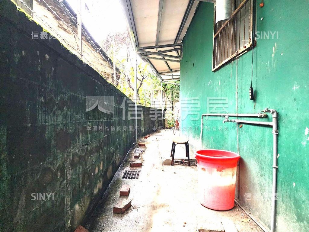 捷運廠辦財源廣進一樓房屋室內格局與周邊環境