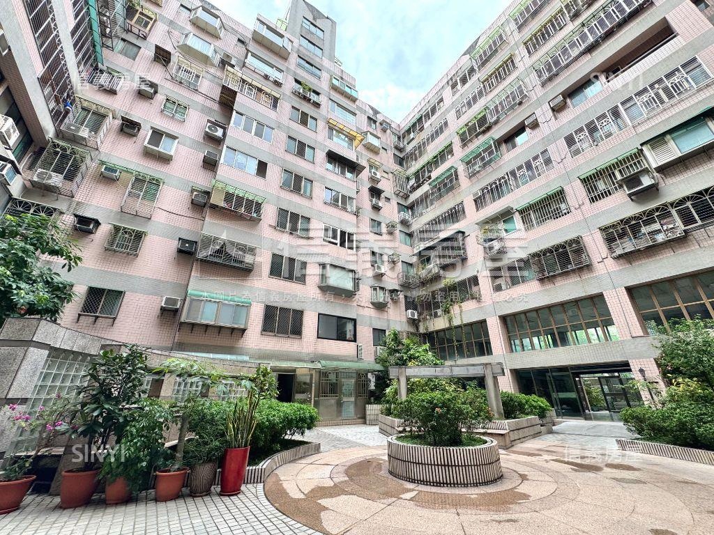 園圃社區。電梯三房車美屋房屋室內格局與周邊環境