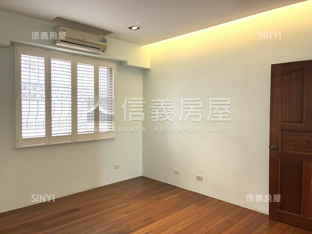 七期西側臨路大地坪別墅房屋室內格局與周邊環境