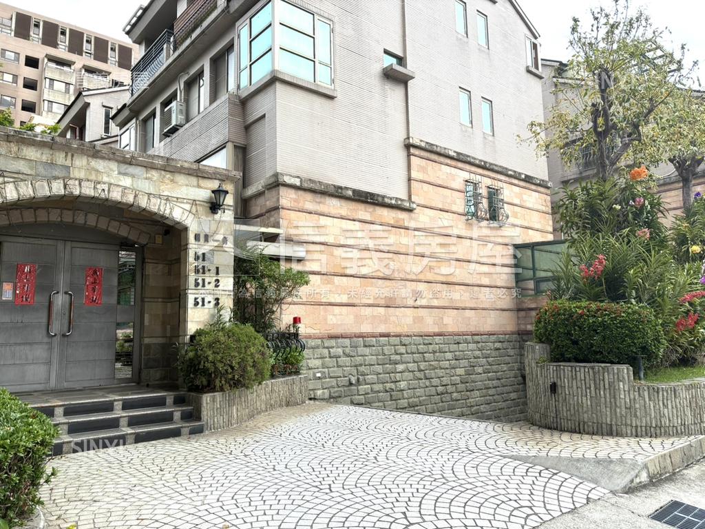 七期西側臨路大地坪別墅房屋室內格局與周邊環境