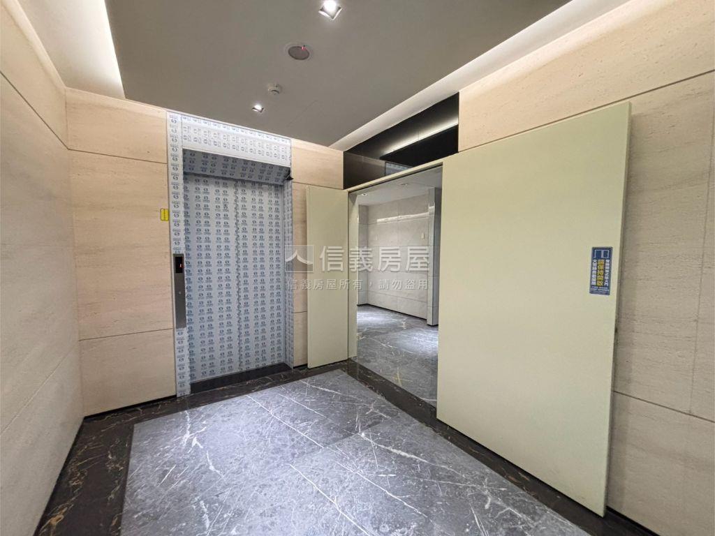 板橋江翠鋼骨辦公１５Ｆ房屋室內格局與周邊環境