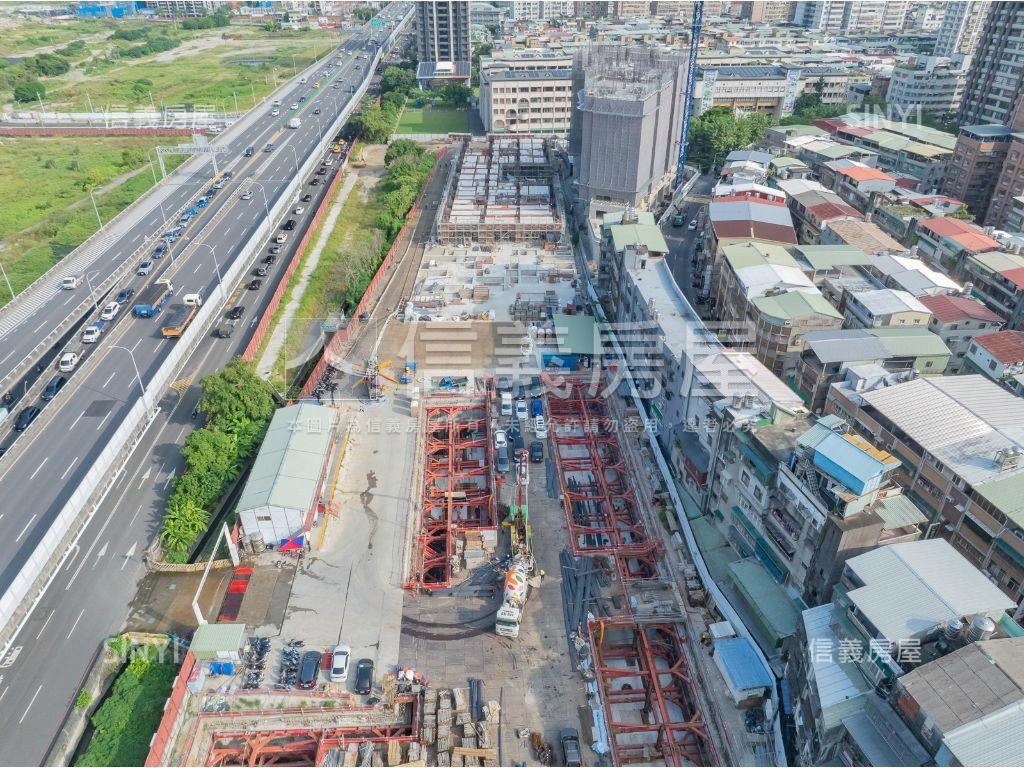 全坤峰碩稀有Ａ戶景觀２房房屋室內格局與周邊環境