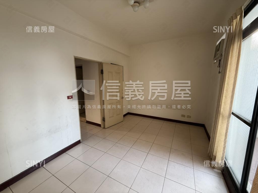 近臺灣大道邊間前院別墅房屋室內格局與周邊環境