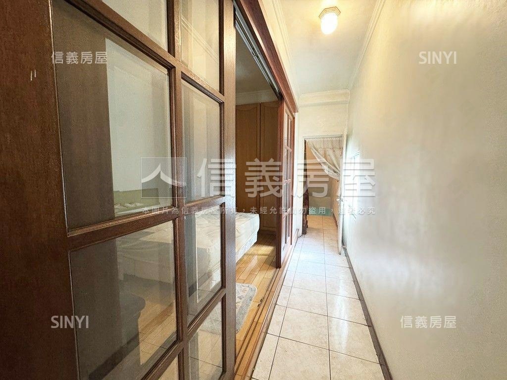 近火車站三塊厝大面寬透天房屋室內格局與周邊環境