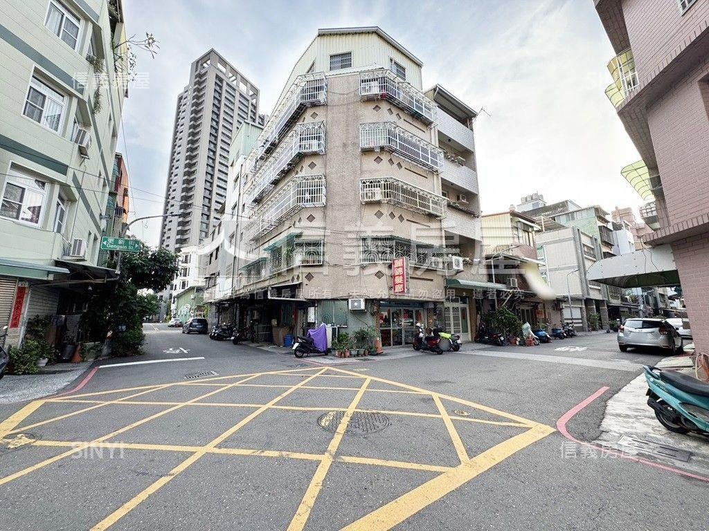 近火車站三塊厝大面寬透天房屋室內格局與周邊環境