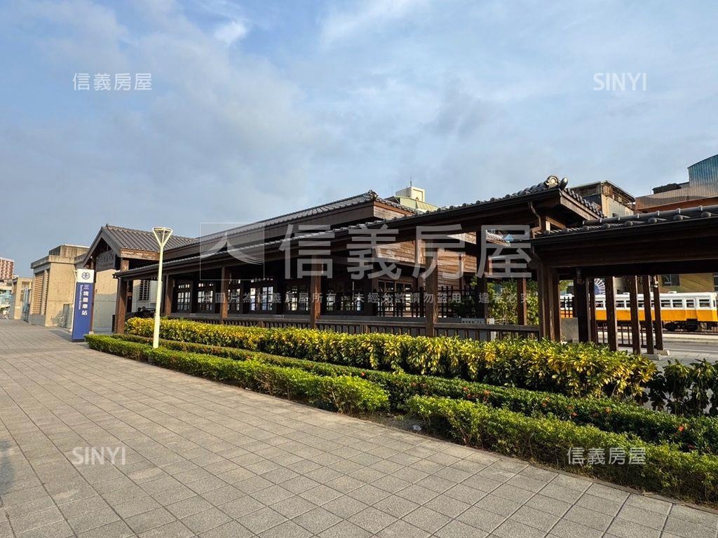 近火車站三塊厝大面寬透天房屋室內格局與周邊環境