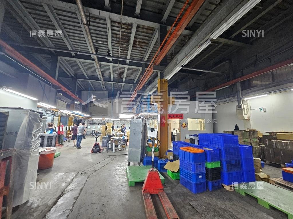 近土城交流道透天廠房房屋室內格局與周邊環境