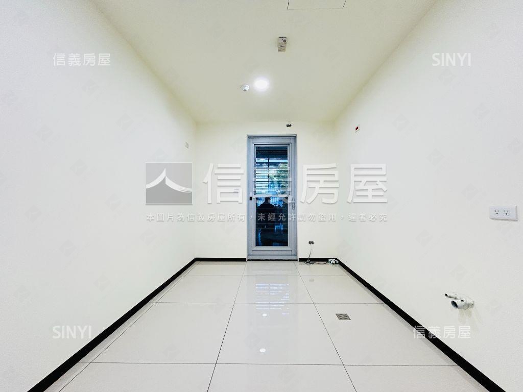 地主半山匯有屋況稀有釋出房屋室內格局與周邊環境