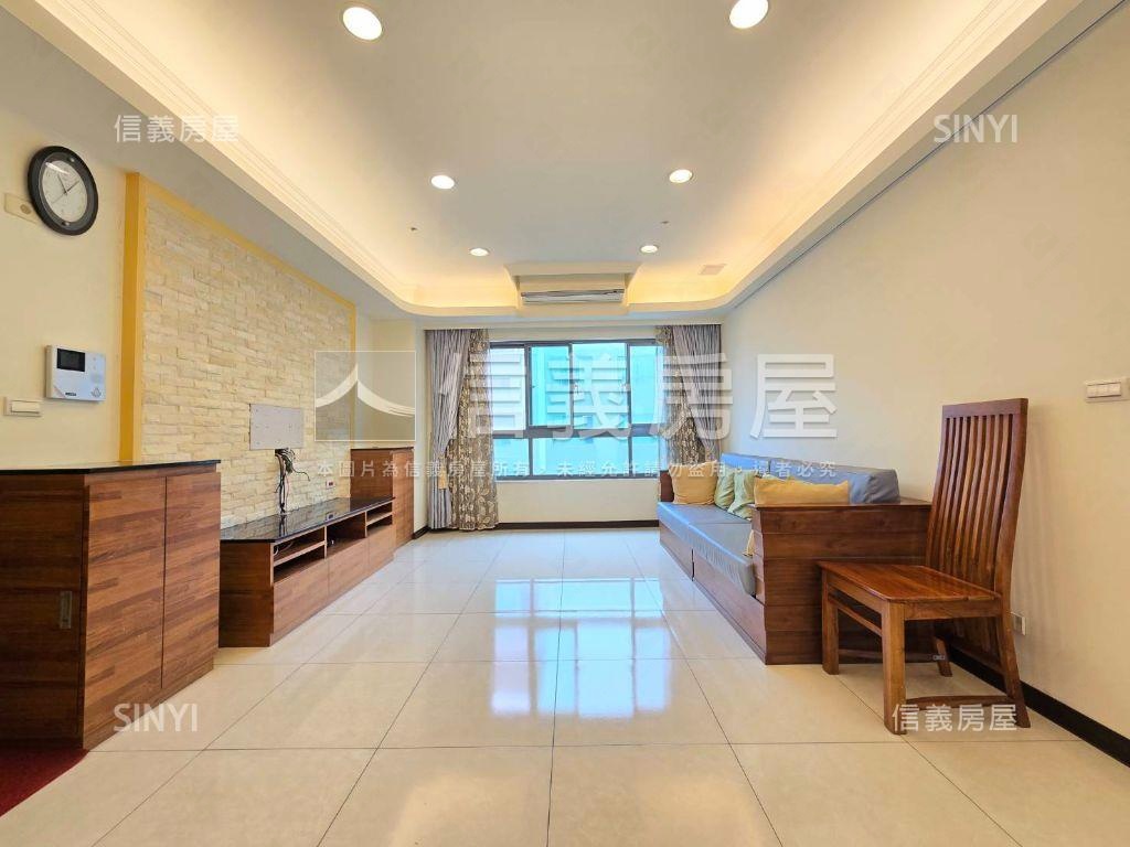 近藝文和中路品藏三房車位房屋室內格局與周邊環境