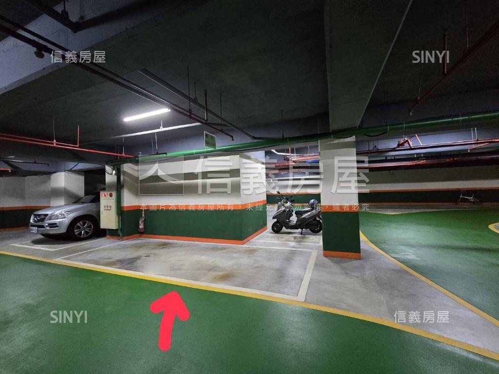 近藝文和中路品藏三房車位房屋室內格局與周邊環境