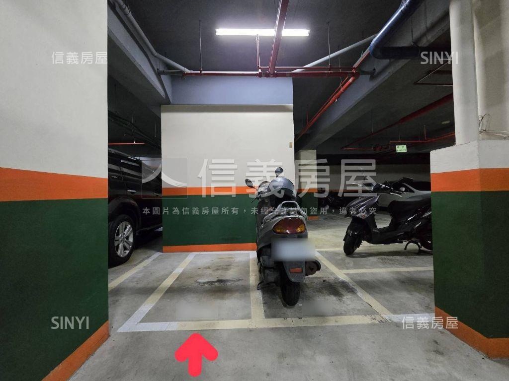 近藝文和中路品藏三房車位房屋室內格局與周邊環境