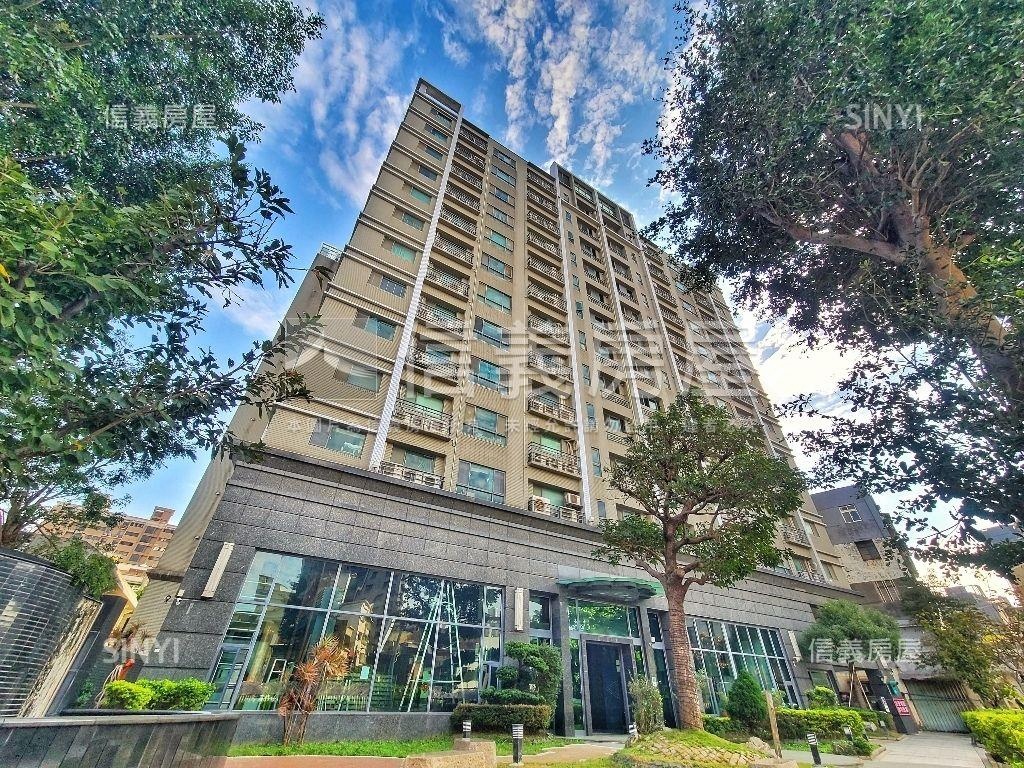 近藝文和中路品藏三房車位房屋室內格局與周邊環境