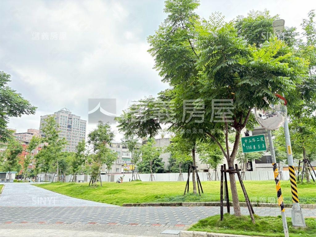 近帶狀公園低總價大空間房屋室內格局與周邊環境