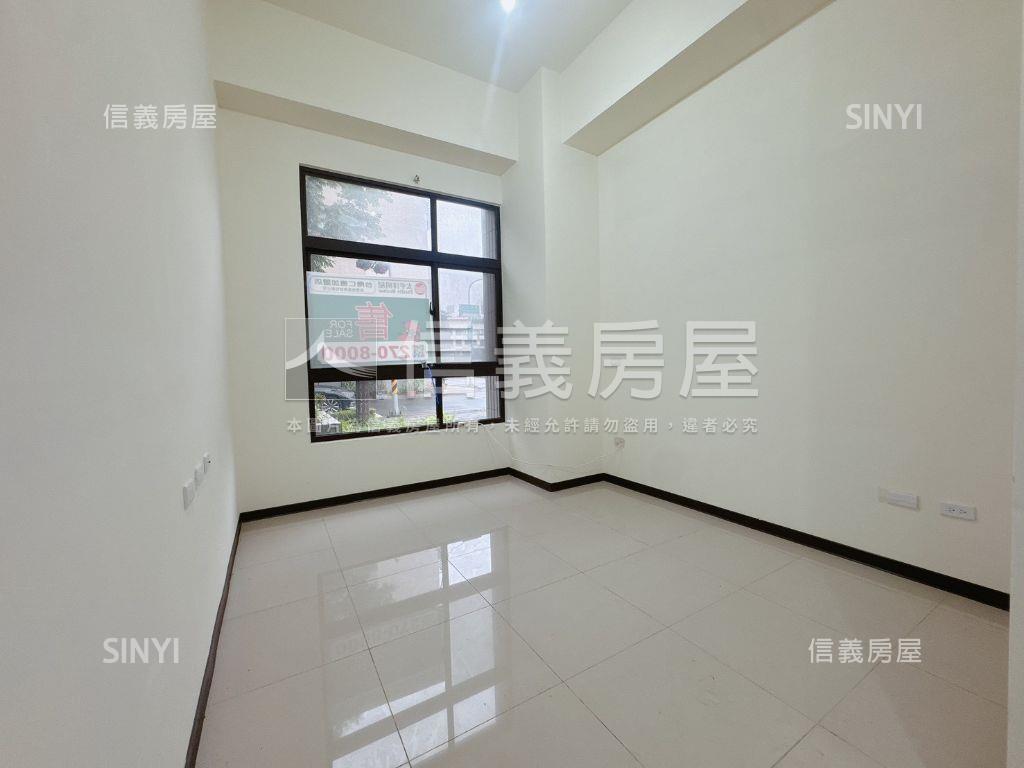 佳鋐首邑可店可住一樓房屋室內格局與周邊環境