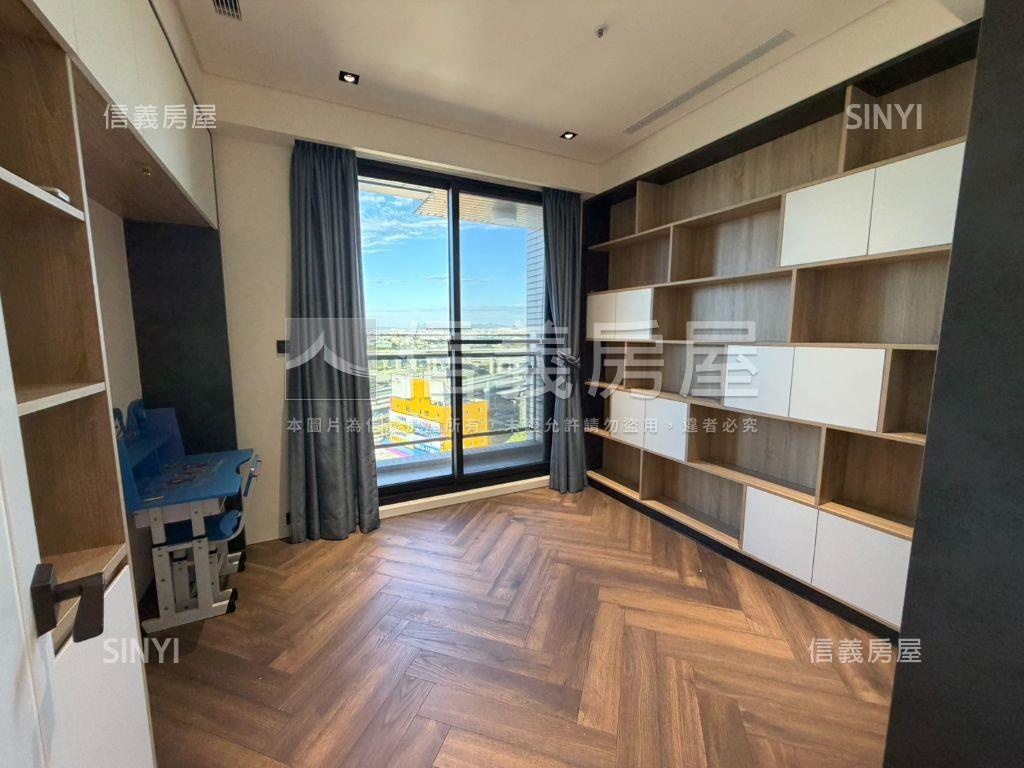 稀有！舜元知茵四房雙平車房屋室內格局與周邊環境