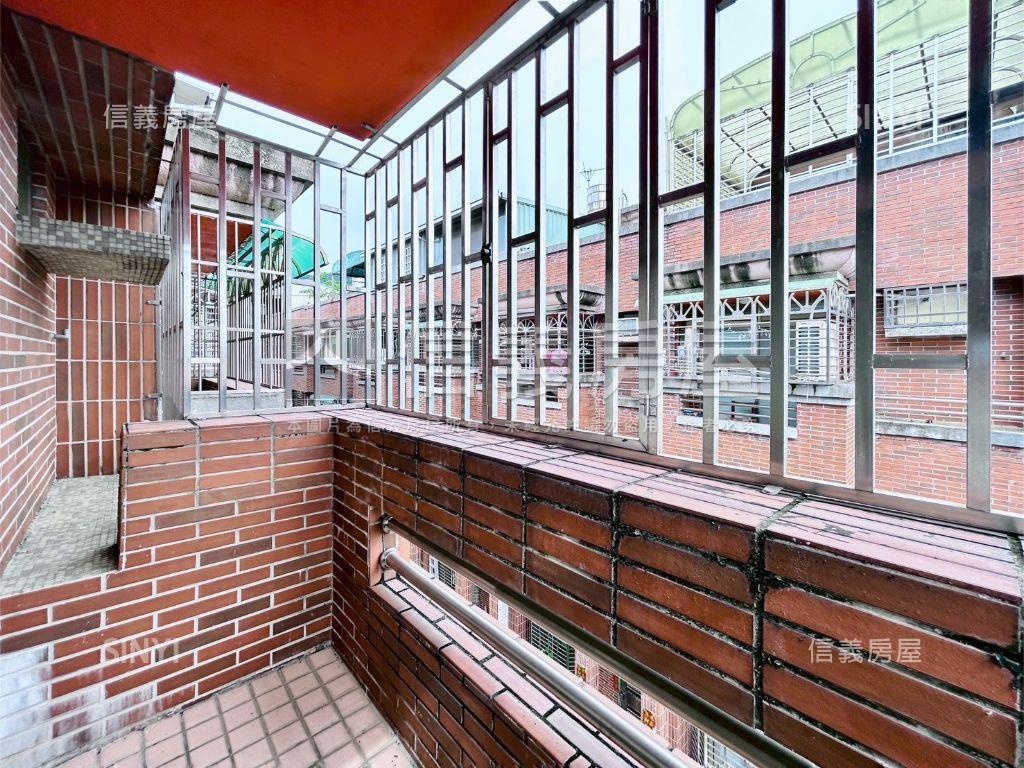 近勤益大學美透天房屋室內格局與周邊環境