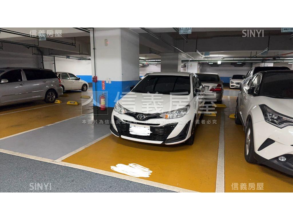 江南大宅平面車位！！房屋室內格局與周邊環境