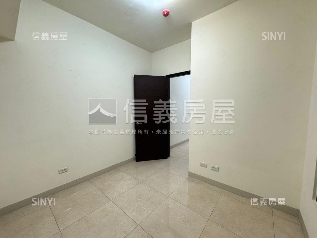 近漢神精美兩房美宅房屋室內格局與周邊環境