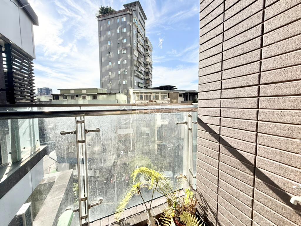 ★寶佳臻峰．吉屋邸家房屋室內格局與周邊環境
