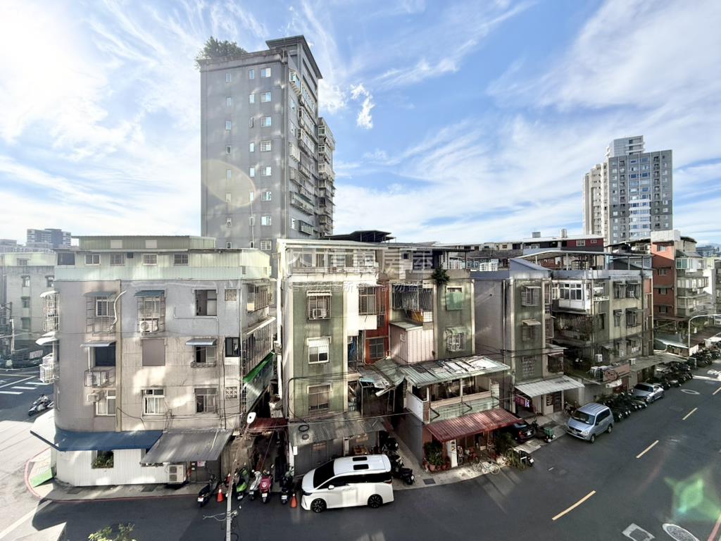 ★寶佳臻峰．吉屋邸家房屋室內格局與周邊環境