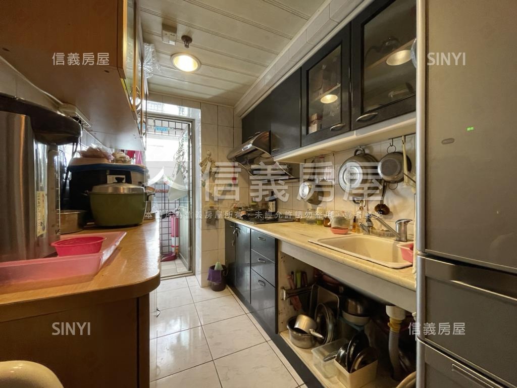 急售！大墩學區三房車位房屋室內格局與周邊環境