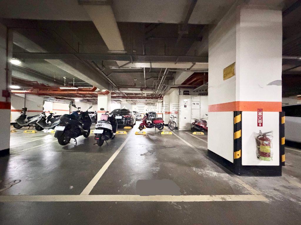 推薦－低總價三房平車房屋室內格局與周邊環境