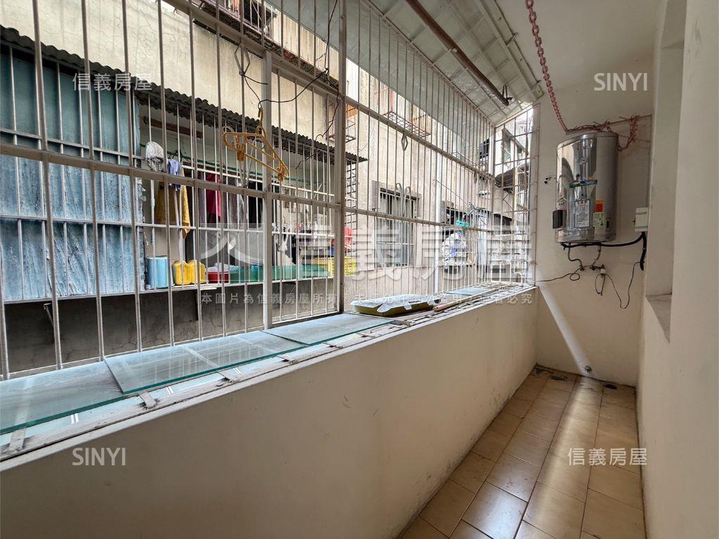 福德二街屋況佳非頂樓公寓房屋室內格局與周邊環境