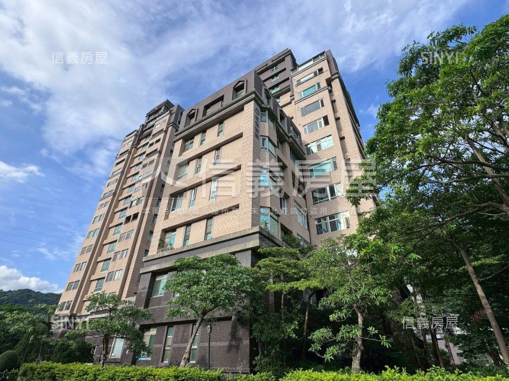 冠德美麗磺溪雙層四房豪宅房屋室內格局與周邊環境