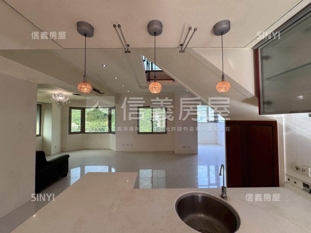 冠德美麗磺溪雙層四房豪宅房屋室內格局與周邊環境