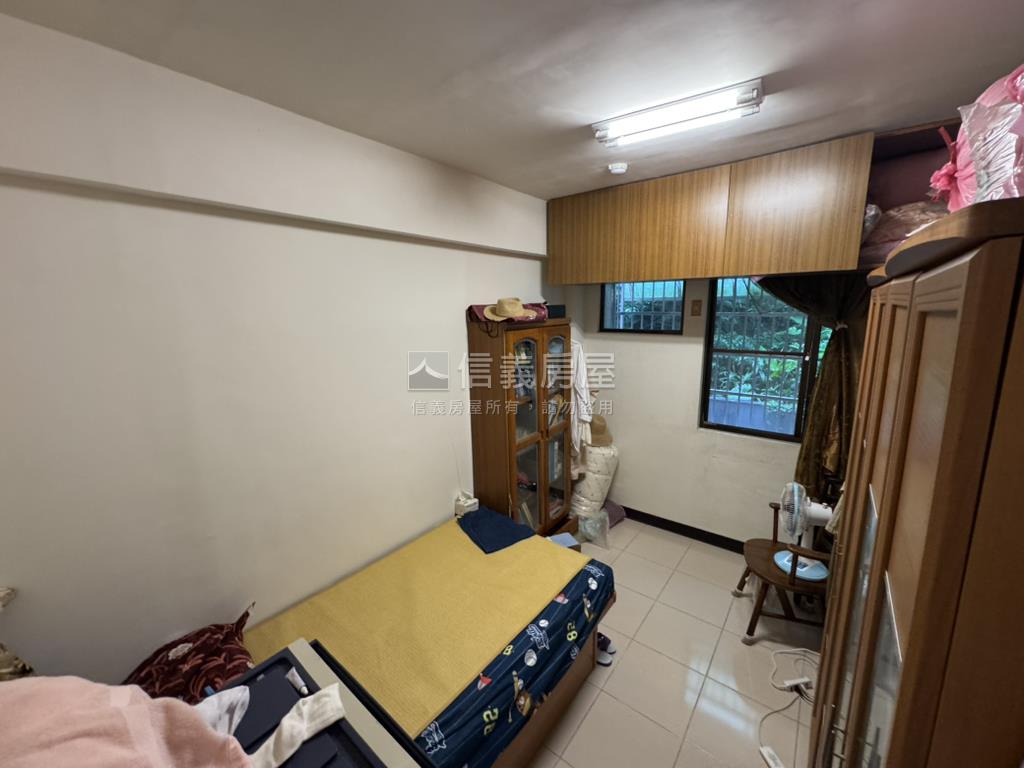 政大文山天水雅筑４房房屋室內格局與周邊環境