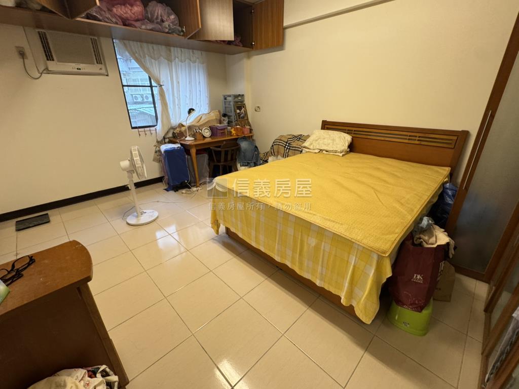 政大文山天水雅筑４房房屋室內格局與周邊環境