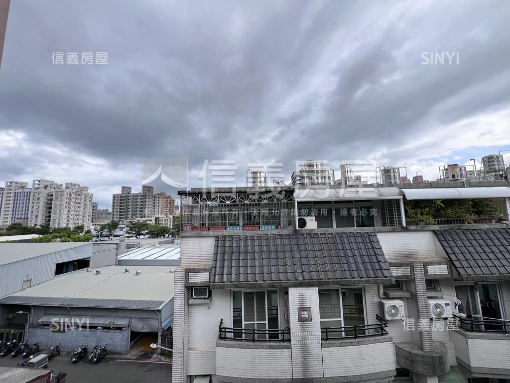 新案！捷運邊間採光雙車墅房屋室內格局與周邊環境