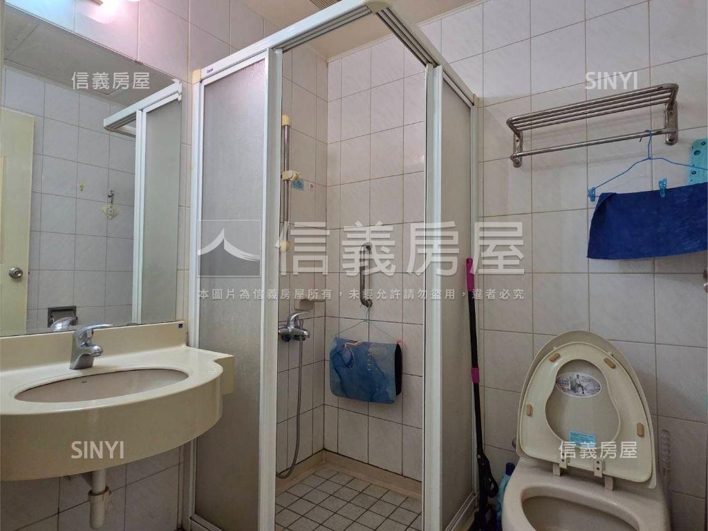 ８５高樓景觀明亮美宅房屋室內格局與周邊環境