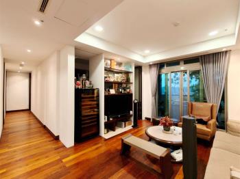 世界山莊Ｆ棟景觀四房車位