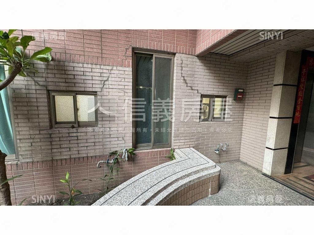 近捷運瀋陽路雙店面金雞母房屋室內格局與周邊環境